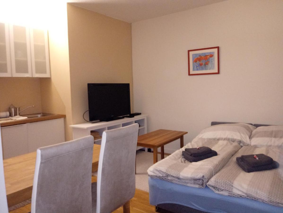 Goessl, Apartement Und Doppelzimmer มาเรียตเซลล์ ภายนอก รูปภาพ